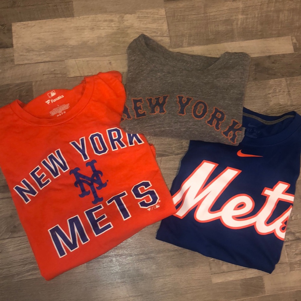 Bundle of 3 New York Mets Men’s size Large Shirts